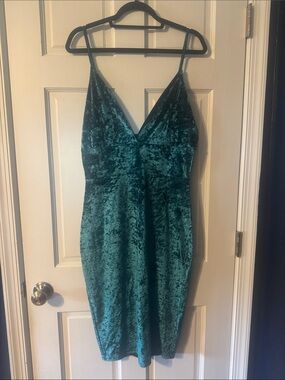 NEW Fashion Nova Emerald Green Velvet Slip Dress Size XL